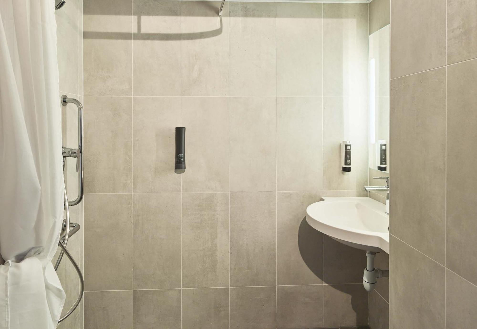 B&B Hotel Le Port Marly Saint Germain En Laye Ngoại thất bức ảnh